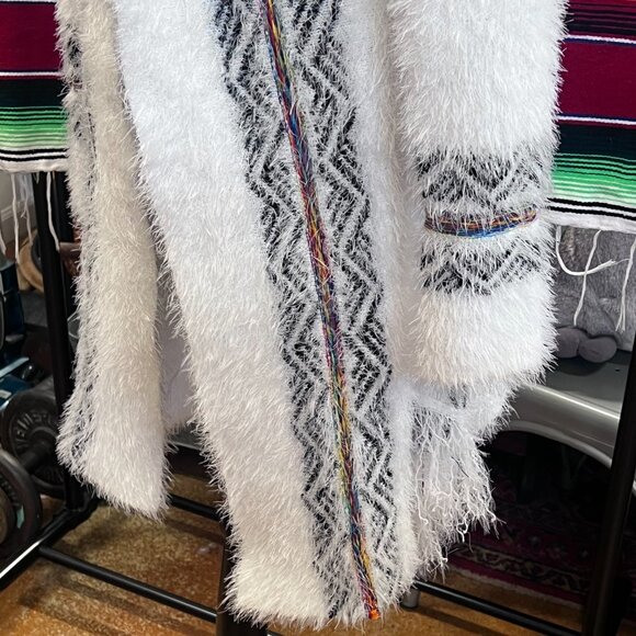 ON BLUE cardigan style open front sweater - Picture 10 of 12